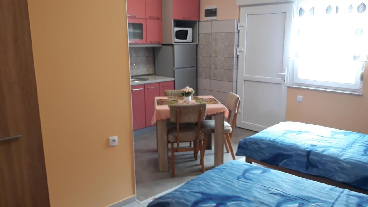 Andi Apartman Pacir 外观 照片